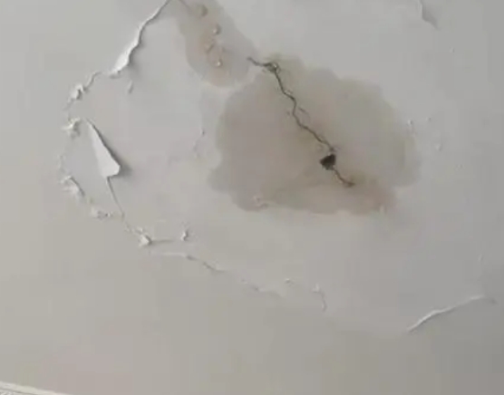 福绵阳台漏水维修公司分享下屋面防水工程质量问题原因分析